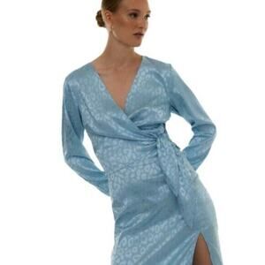 Something New Mia Satin Long Sleeve Wrap Top Blue Size Large NWOT $40 MSRP